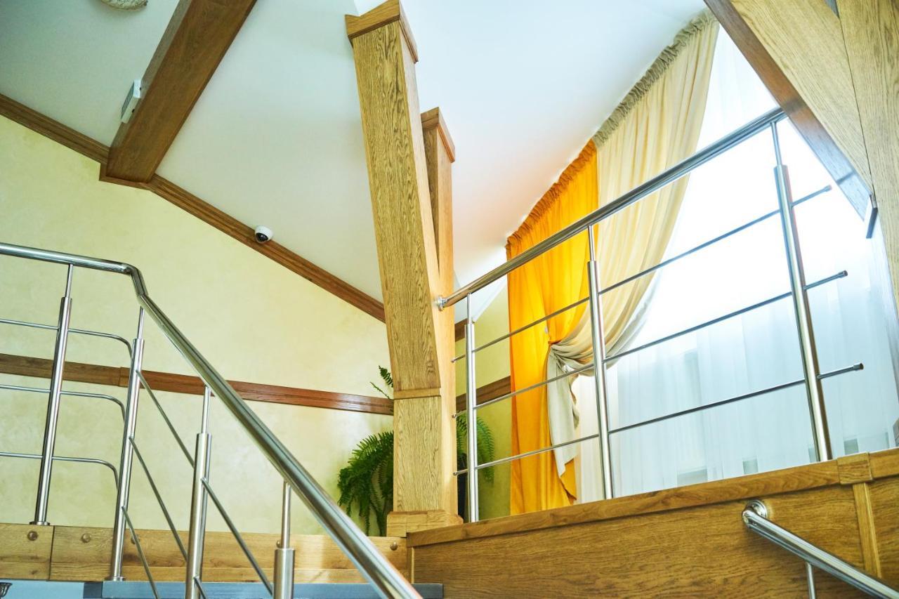 Східний Hotel Berezhany Luaran gambar