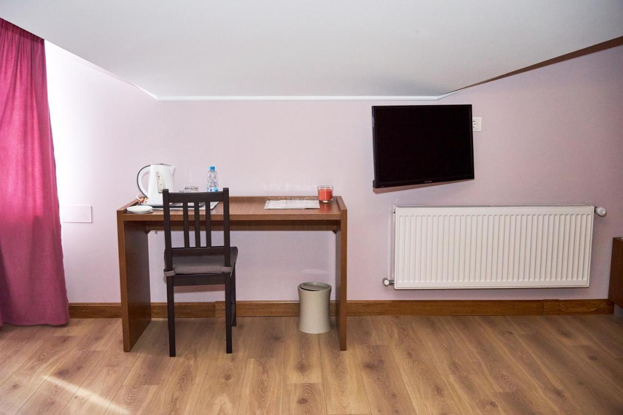 Східний Hotel Berezhany Luaran gambar