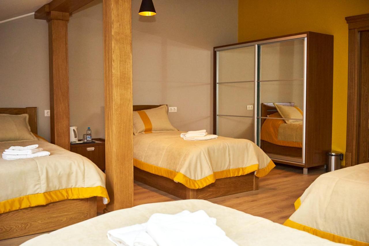 Східний Hotel Berezhany Luaran gambar