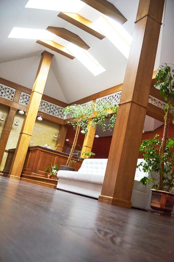 Східний Hotel Berezhany Luaran gambar
