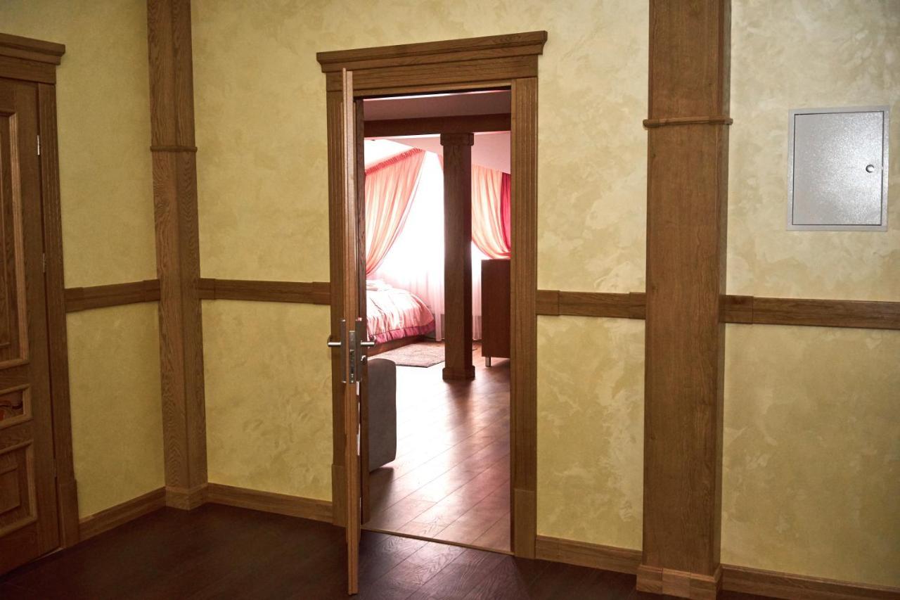 Східний Hotel Berezhany Luaran gambar