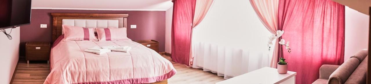Східний Hotel Berezhany Luaran gambar